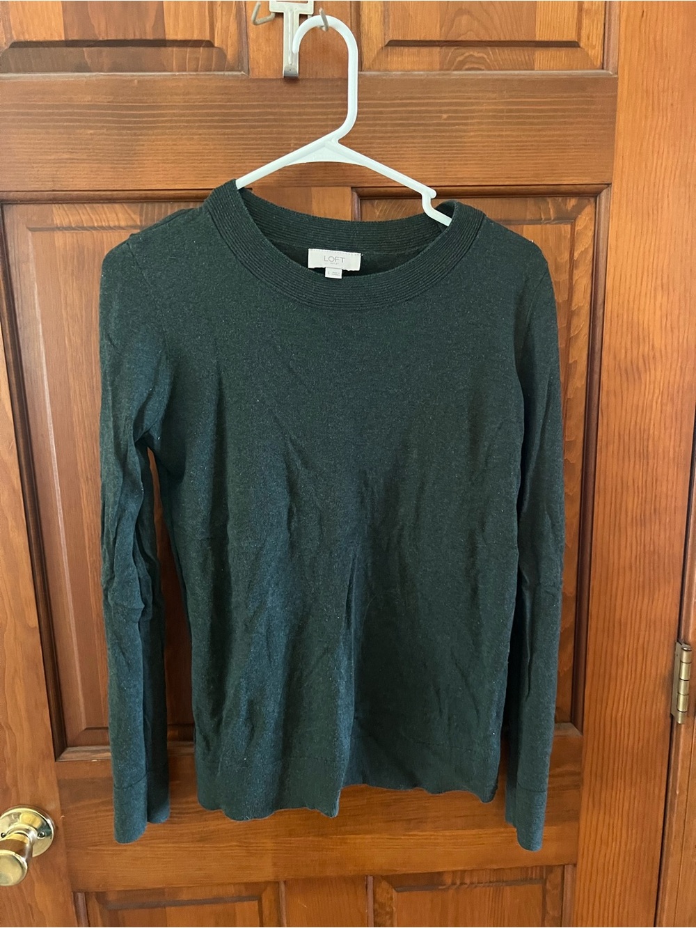 LOFT Dark Green Crewneck Sweater - Classic Long Sleeve